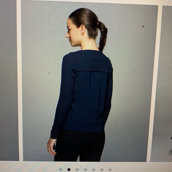 𝅺Lululemon Out of This World Long Sleeve navy color top - Picture 11 of 13